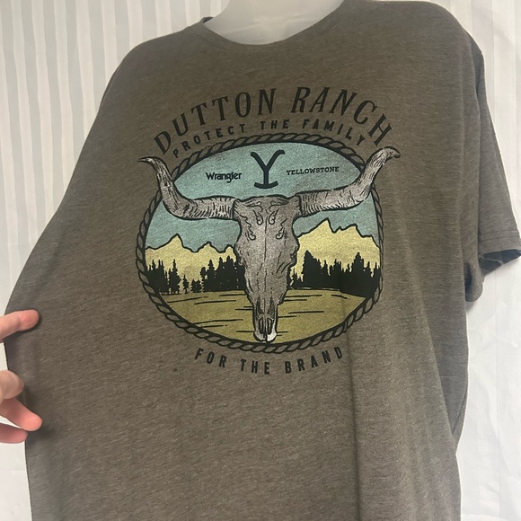Wrangler Tops - Yellowstone Dutton ranch tshirt